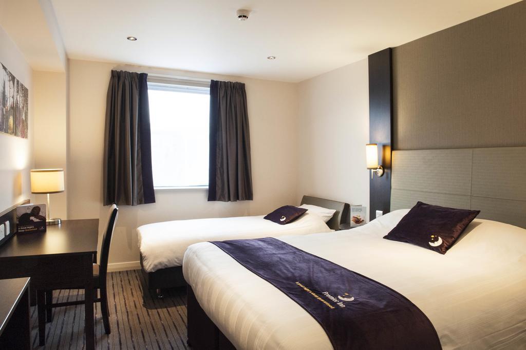 Premier Inn Dundee North Habitación foto