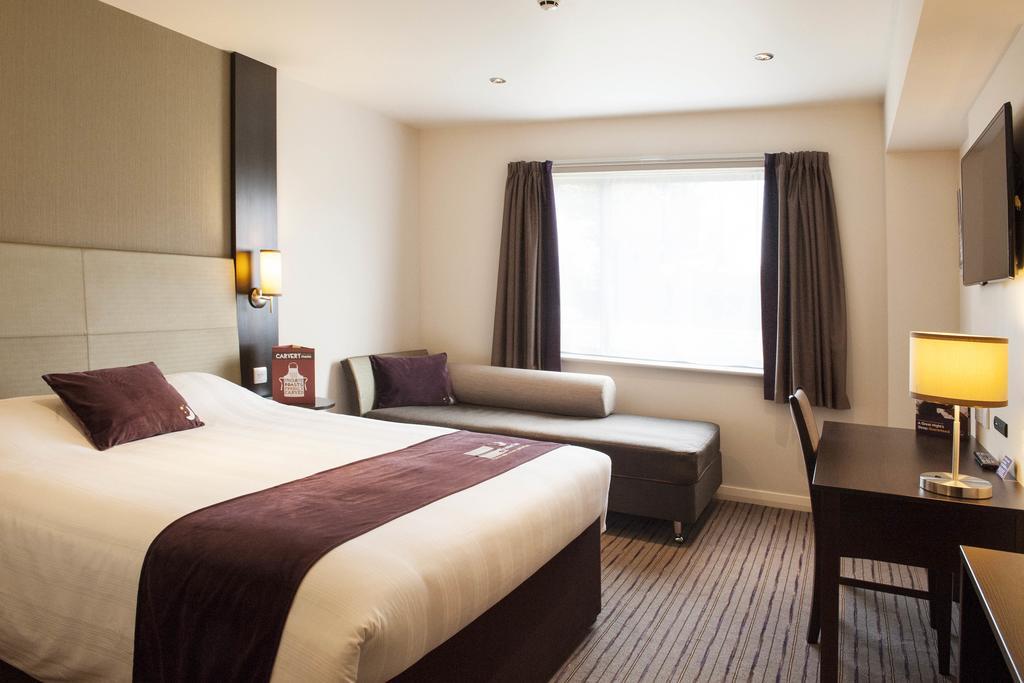 Premier Inn Dundee North Habitación foto