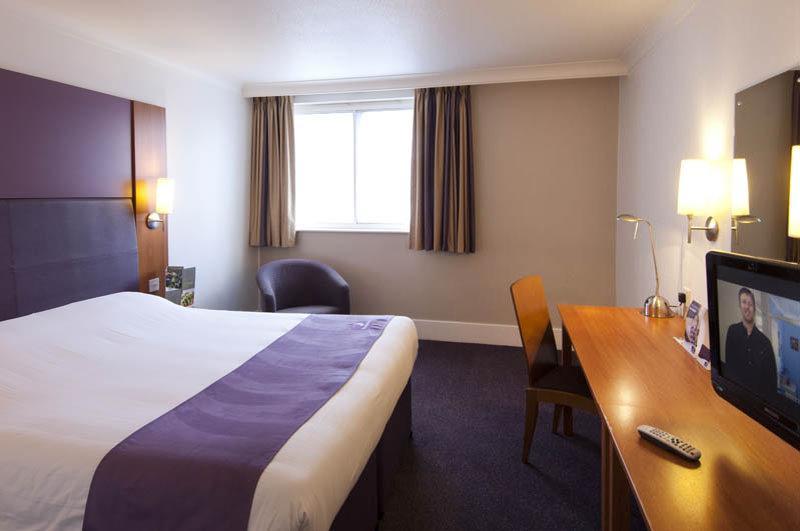 Premier Inn Dundee North Exterior foto